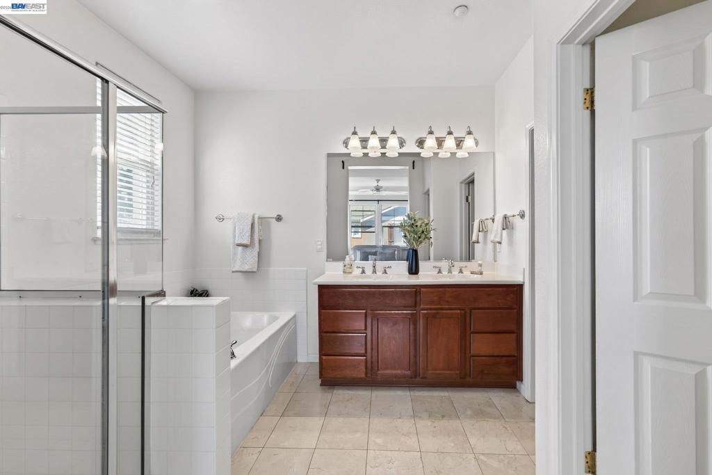 Image 23 of property listing at 3554 Shadowbrook Ter, Fremont, CA 94536