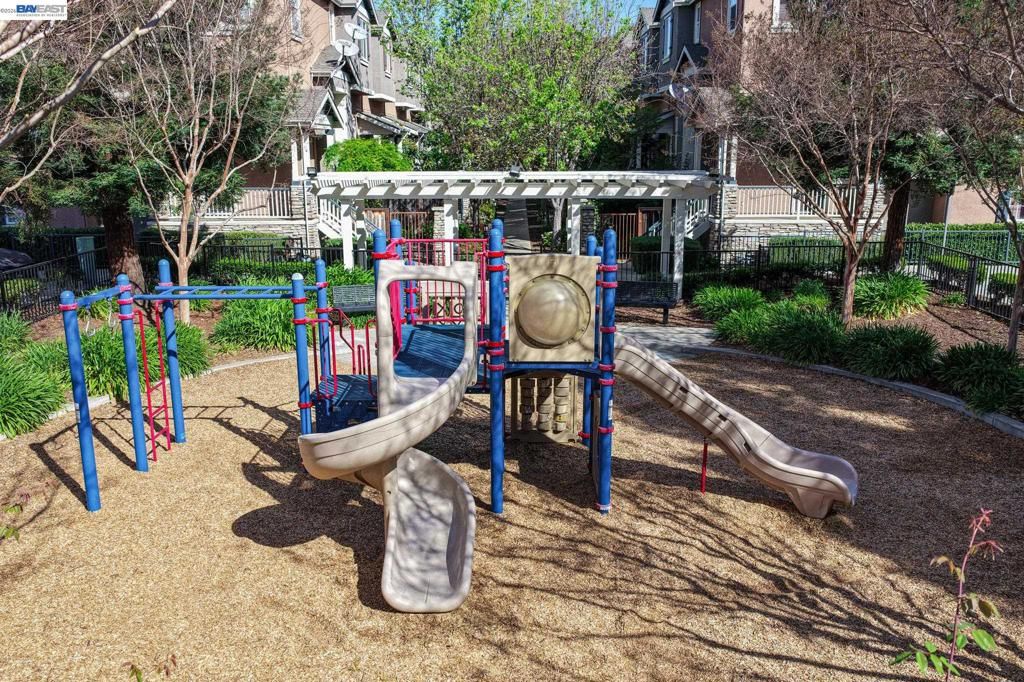 Image 43 of property listing at 3554 Shadowbrook Ter, Fremont, CA 94536