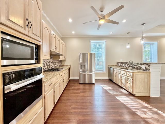 525 E Washington St, Pulaski, TN 38478