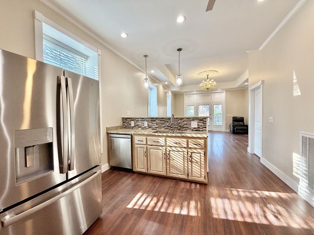 525 E Washington St, Pulaski, TN 38478