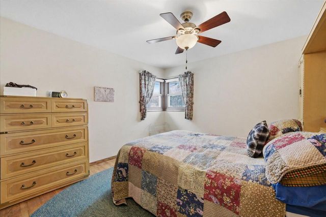 2535 S Brookside COURT, New Berlin, WI 53151