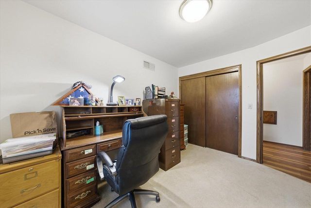 2535 S Brookside COURT, New Berlin, WI 53151