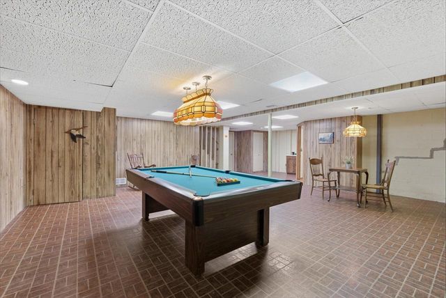 2535 S Brookside COURT, New Berlin, WI 53151