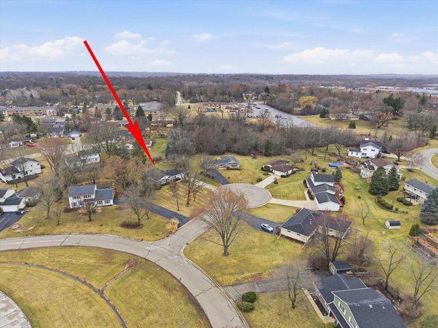 2535 S Brookside COURT, New Berlin, WI 53151