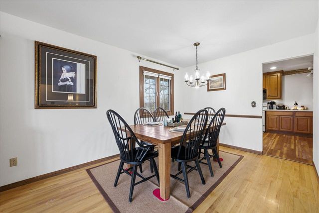 2535 S Brookside COURT, New Berlin, WI 53151