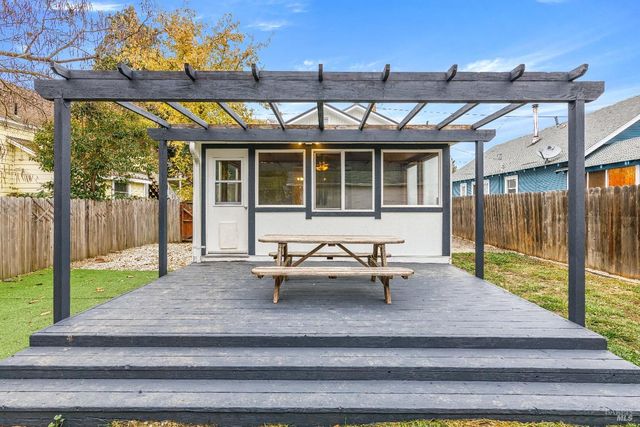 9528 Washington St, Upper Lake, CA 95485