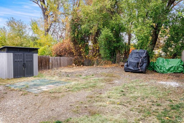 9528 Washington St, Upper Lake, CA 95485