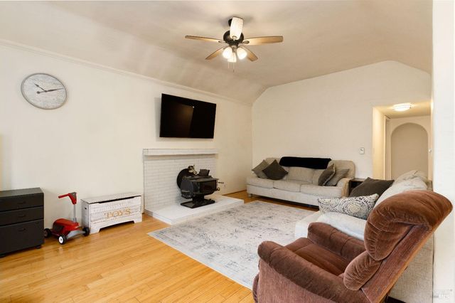 9528 Washington St, Upper Lake, CA 95485