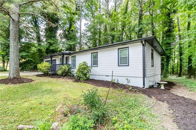 4010 Kennesaw Drive NW, Kennesaw, GA 30152