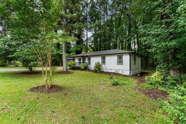 4010 Kennesaw Drive NW, Kennesaw, GA 30152