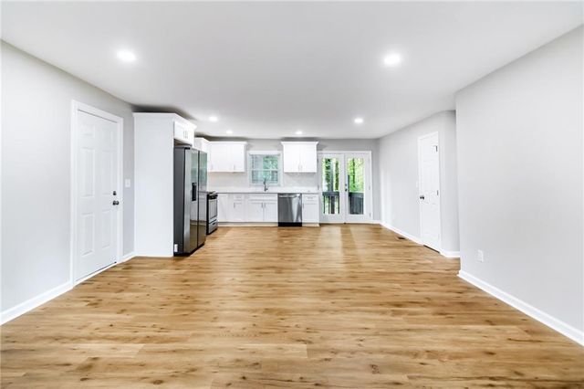 4010 Kennesaw Drive NW, Kennesaw, GA 30152