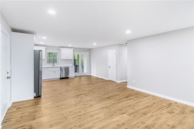 4010 Kennesaw Drive NW, Kennesaw, GA 30152