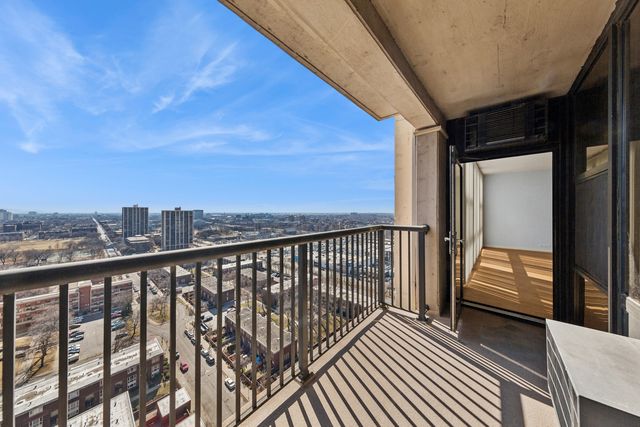 2605 S Indiana Avenue 2201, Chicago, IL 60616