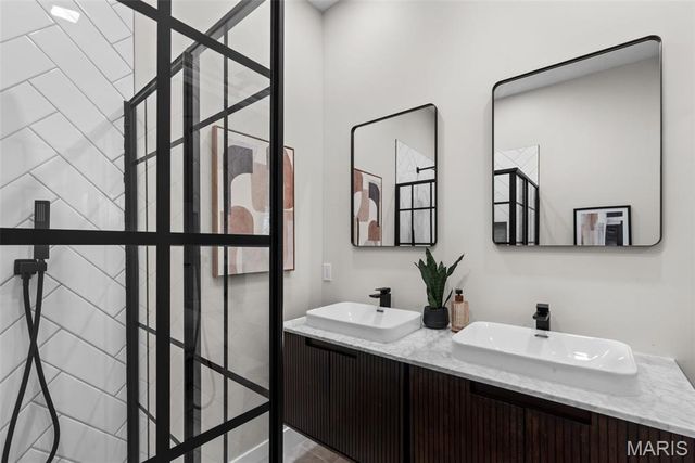 3000 Louisiana Avenue, St Louis, MO 63118