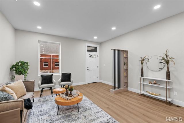 3000 Louisiana Avenue, St Louis, MO 63118