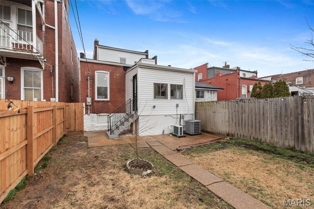 3000 Louisiana Avenue, St Louis, MO 63118