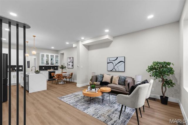 3000 Louisiana Avenue, St Louis, MO 63118