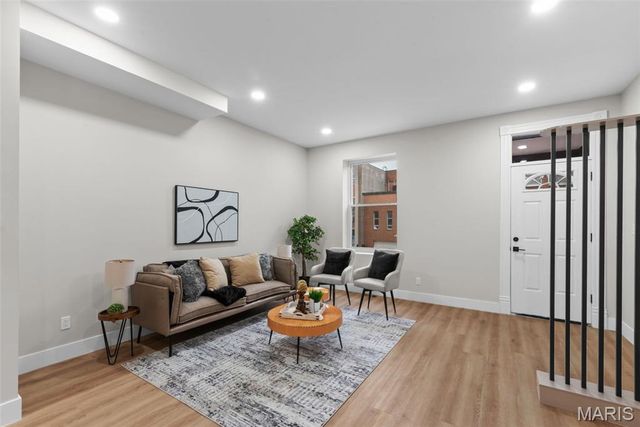 3000 Louisiana Avenue, St Louis, MO 63118