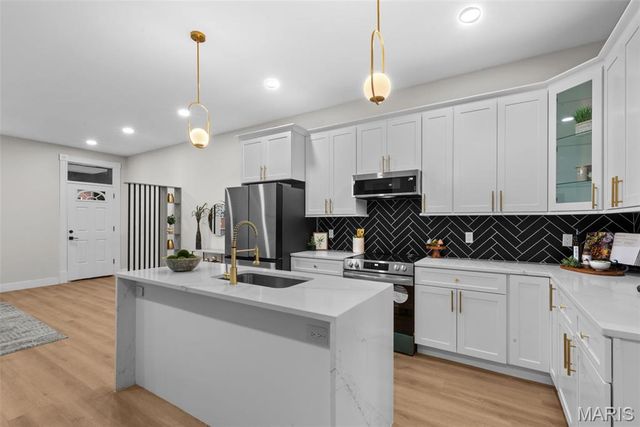 3000 Louisiana Avenue, St Louis, MO 63118