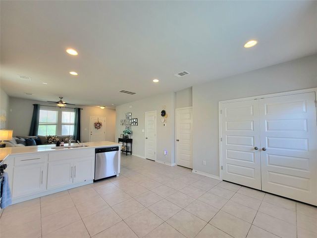 1765 Yaupon Grove LN, Leander, TX 78641