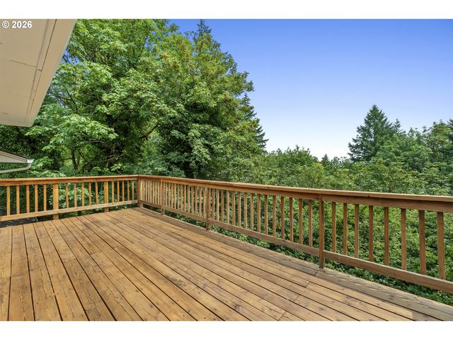2779 Sw SHERWOOD Dr, Portland, OR 97201