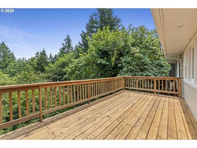 2779 Sw SHERWOOD Dr, Portland, OR 97201