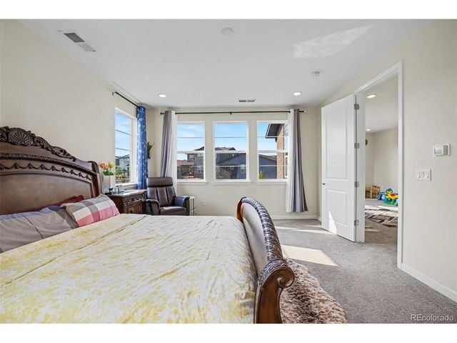 23933 E 39th Ave, Aurora, CO 80019