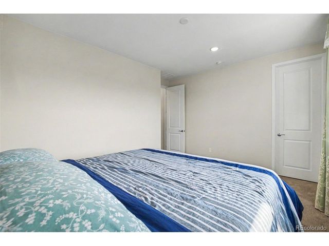 23933 E 39th Ave, Aurora, CO 80019