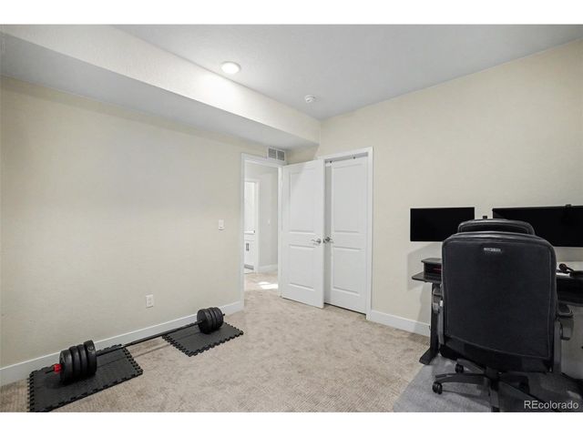 23933 E 39th Ave, Aurora, CO 80019