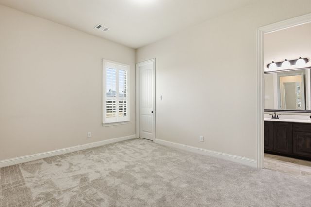 8260 Faithful Drive, Waxahachie, TX 75167