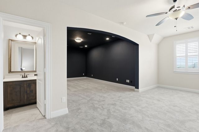 8260 Faithful Drive, Waxahachie, TX 75167