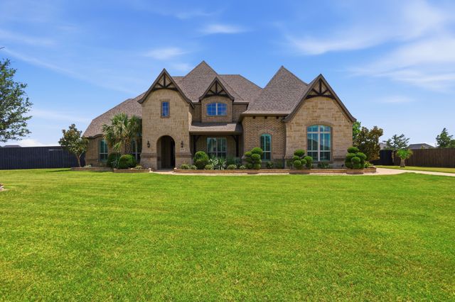 8260 Faithful Drive, Waxahachie, TX 75167