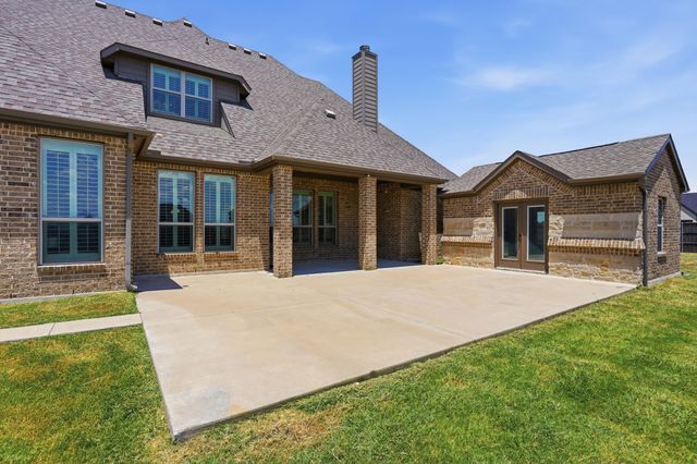 8260 Faithful Drive, Waxahachie, TX 75167