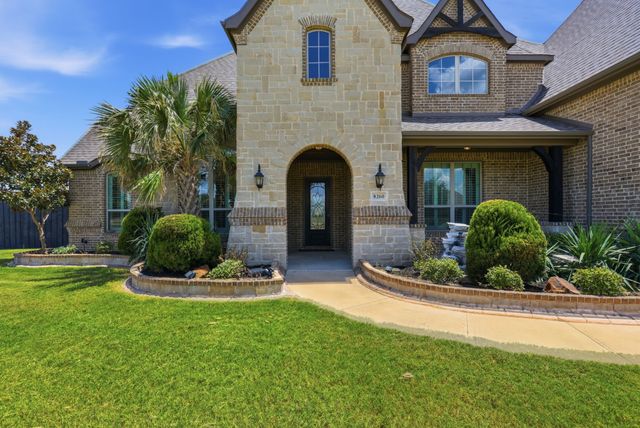 8260 Faithful Drive, Waxahachie, TX 75167