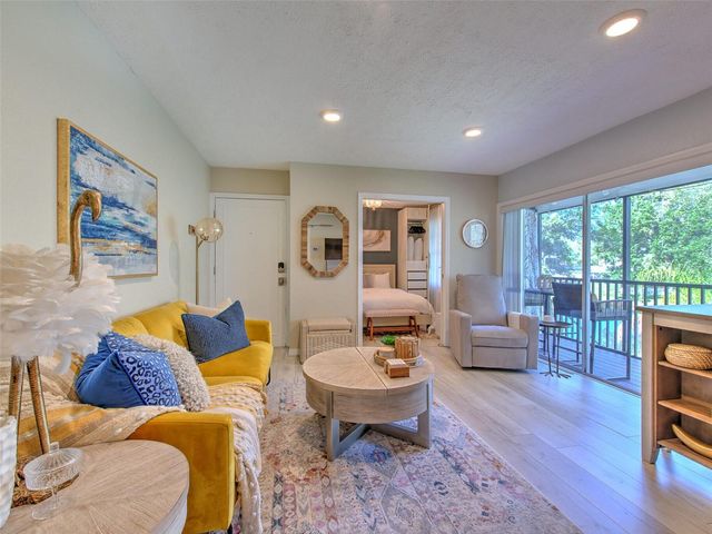 13759 ORANGE SUNSET DRIVE 201, Tampa, FL 33618