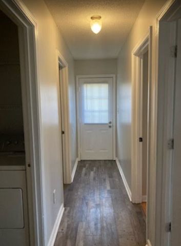 105 Meadow Ln, Oak Grove, KY 42262