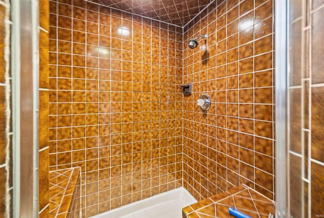 1111 WESTRIDGE Circle, Lafayette, IN 47905