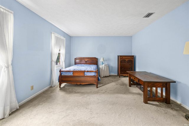 1111 WESTRIDGE Circle, Lafayette, IN 47905