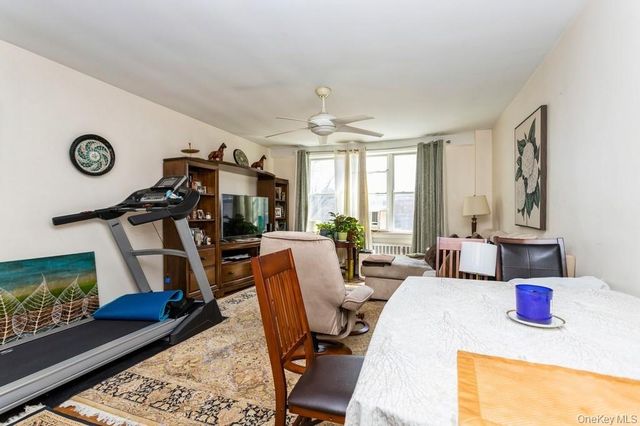 25 Franklin Avenue 2A, White Plains, NY 10601
