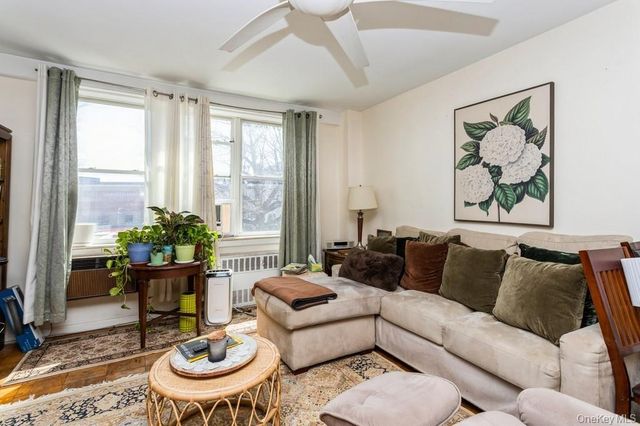 25 Franklin Avenue 2A, White Plains, NY 10601
