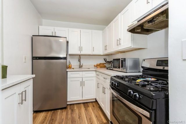 25 Franklin Avenue 2A, White Plains, NY 10601