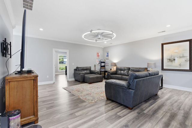 118 Woods Way, Frankfort, KY 40601