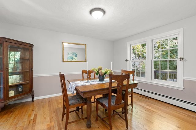 24 Crossbow Ln, North Andover, MA 01845
