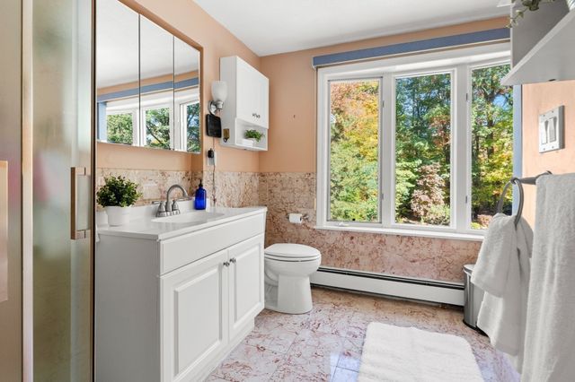 24 Crossbow Ln, North Andover, MA 01845