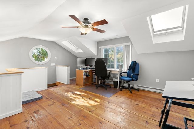 24 Crossbow Ln, North Andover, MA 01845