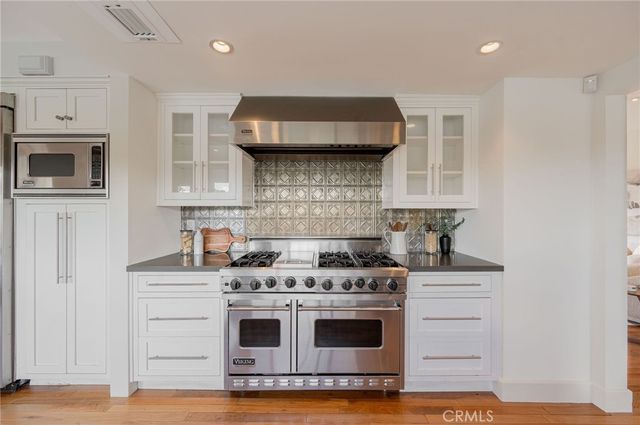 19281 Berclair Lane, Tarzana, CA 91356