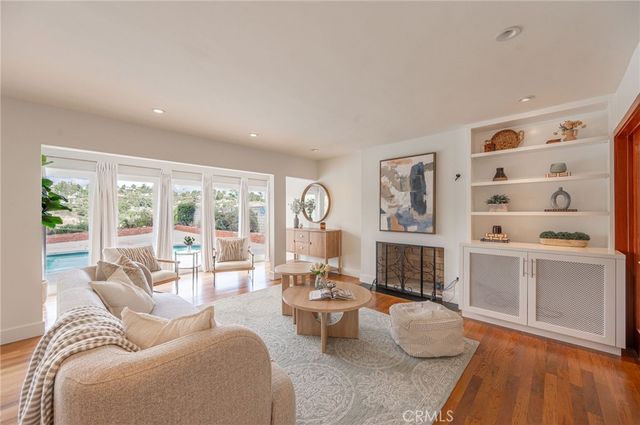 19281 Berclair Lane, Tarzana, CA 91356