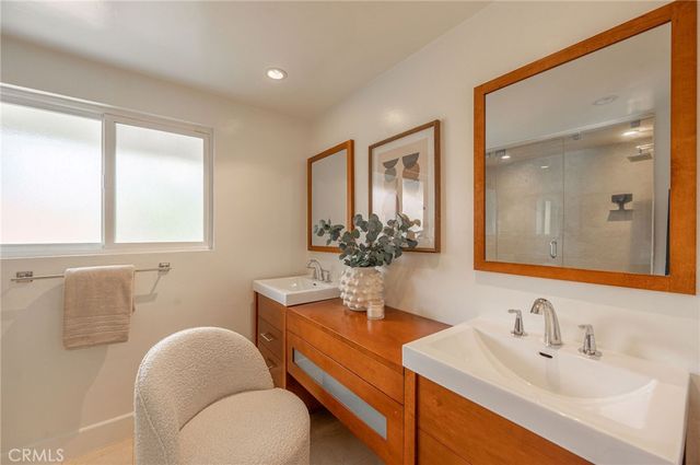 19281 Berclair Lane, Tarzana, CA 91356