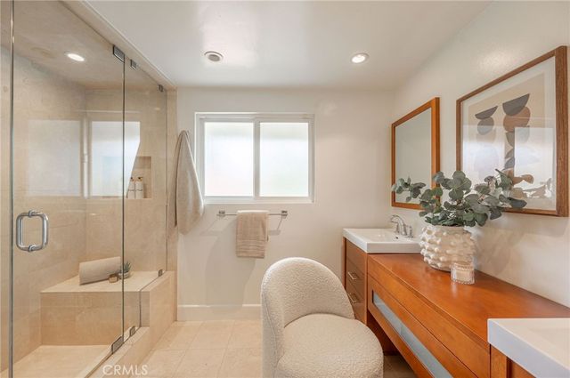 19281 Berclair Lane, Tarzana, CA 91356