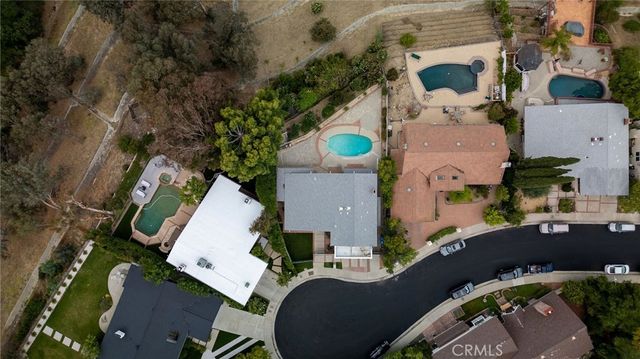 19281 Berclair Lane, Tarzana, CA 91356